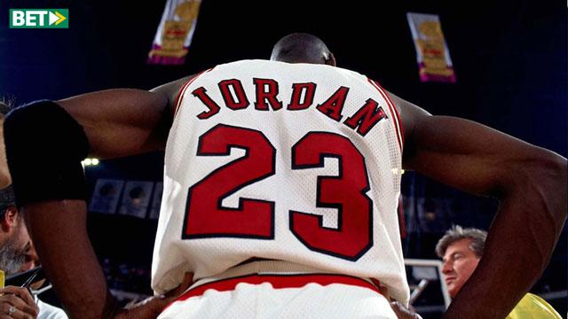 بیوگرافی مایکل جردن افسانهای + زندگی خصوصی و دستاوردها بیوگرافی مایکل جردن