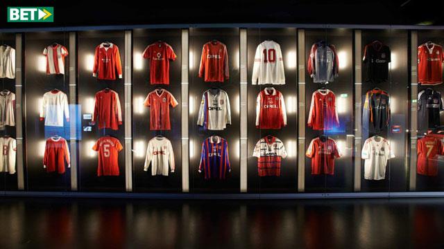 تاریخچه باشگاه بایرن مونیخ کیت بایرن مونیخ