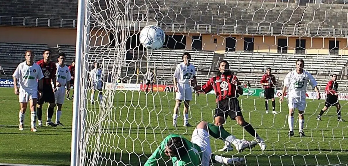 پیش بینی گلزن بازی