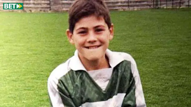 کودکی ایکر کاسیاس