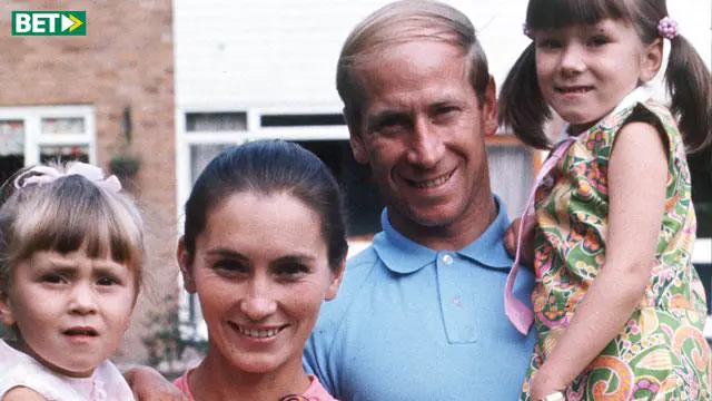 بیوگرافی بابی چارلتون فوتبالیست + عکس همسر و فرزندان بیوگرافی بابی چارلتون فوتبالیست + عکس همسر و فرزندان