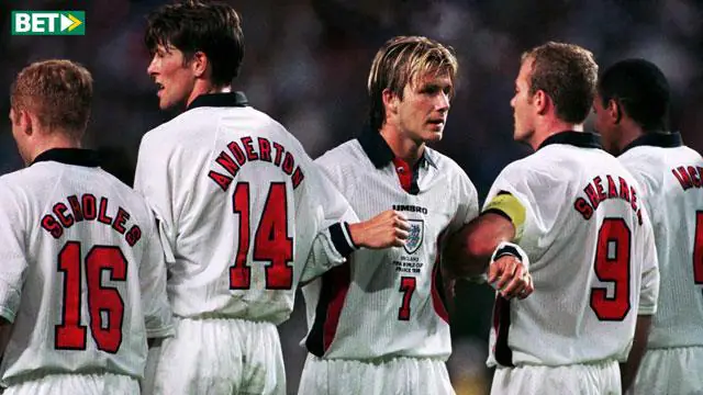 بیوگرافی دیوید بکهام + افتخارات از ابتدا تا کنون بیوگرافی دیوید بکهام + افتخارات از ابتدا تا کنون