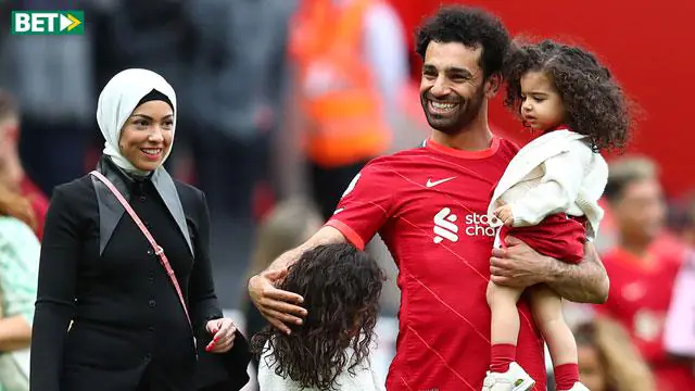 بیوگرافی محمد صلاح محمد صلاح و همسرش