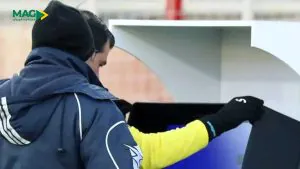 از ورزشگاه های نیمه کاره تا وی ای آر (VAR) ایرانی ورزشگاه های نیمه کاره و وی ای آر ایرانی